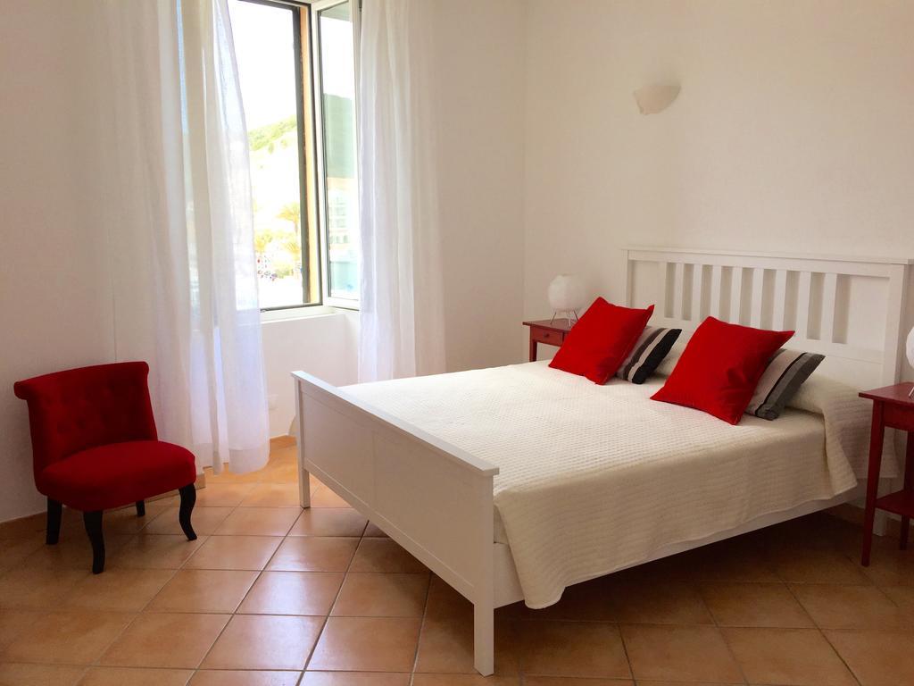 בוניפסיו Les Appartements Du Port חדר תמונה