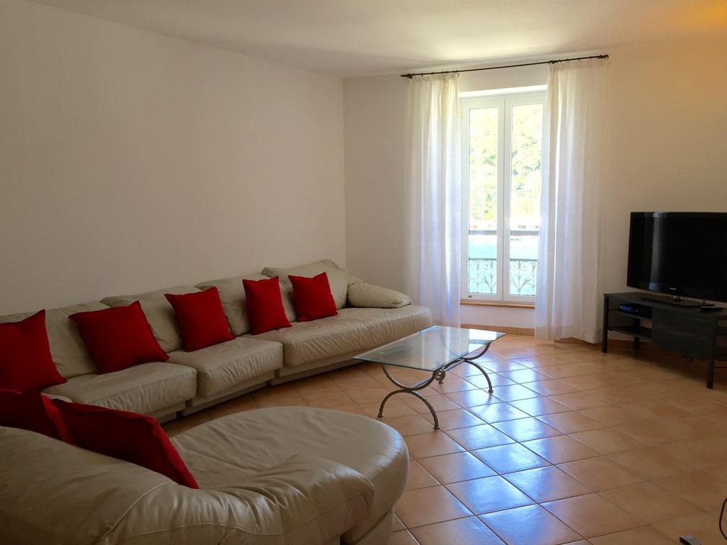 בוניפסיו Les Appartements Du Port חדר תמונה