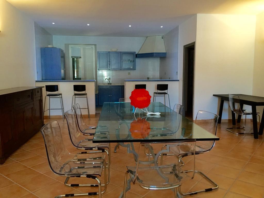 בוניפסיו Les Appartements Du Port חדר תמונה