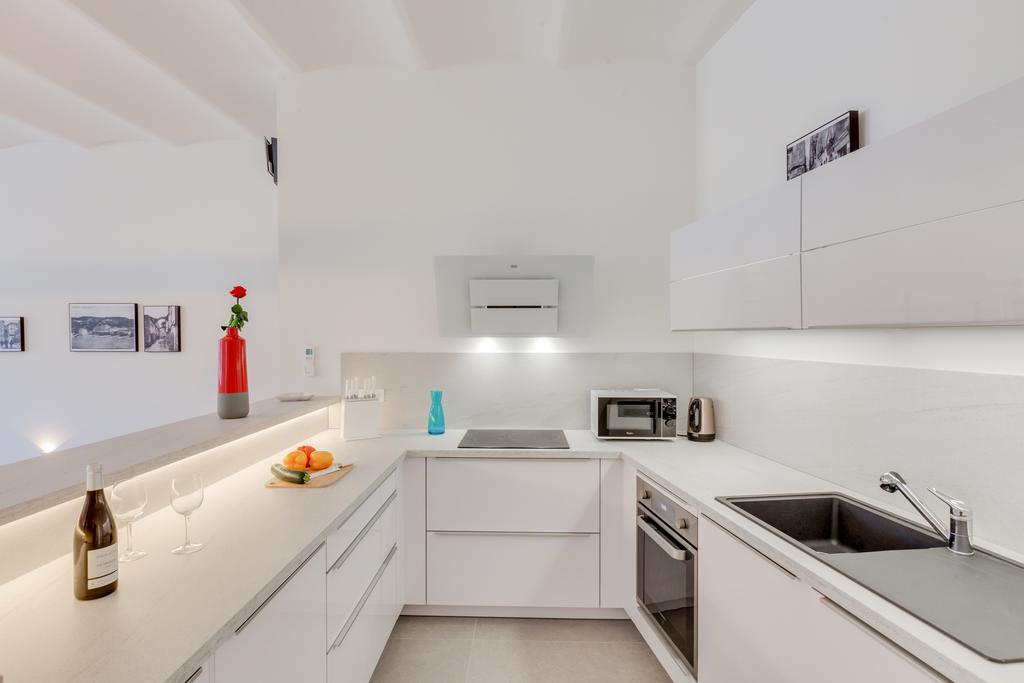 בוניפסיו Les Appartements Du Port מראה חיצוני תמונה