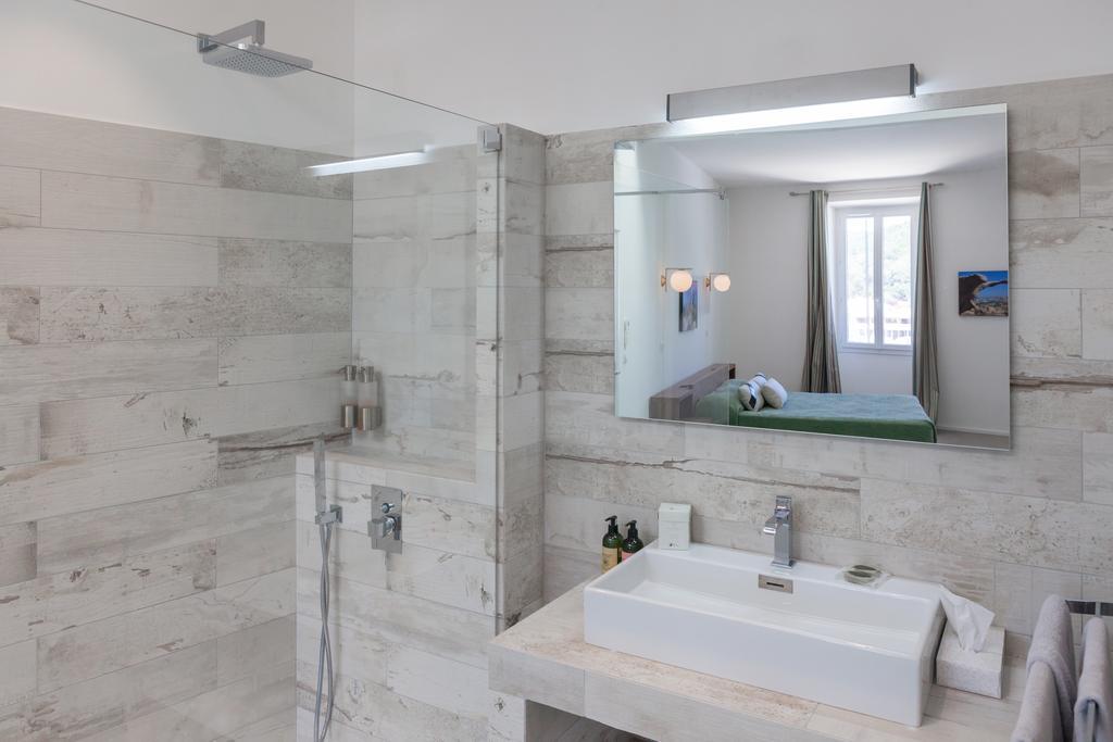 בוניפסיו Les Appartements Du Port מראה חיצוני תמונה